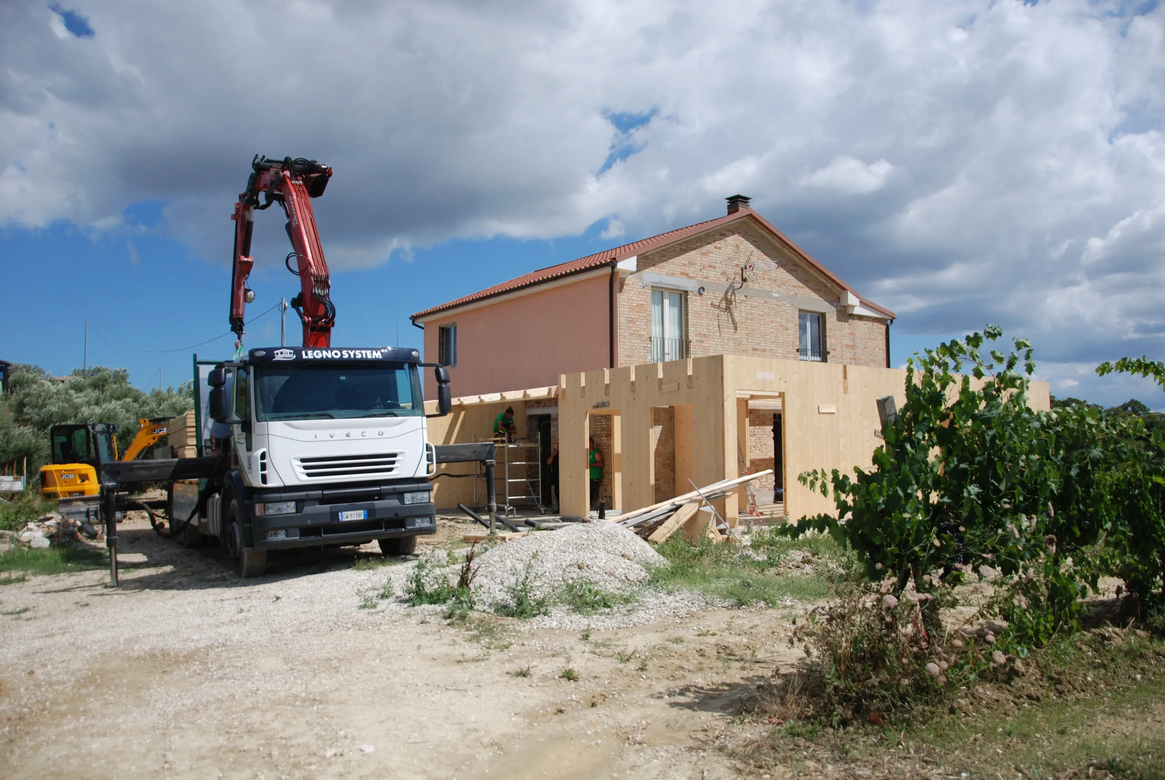 Casa ecologica in legno in Abruzzo — bioedilizia sostenibile